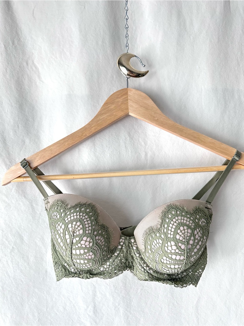Victoria's Secret Olive Green Lace Push-Up Bra